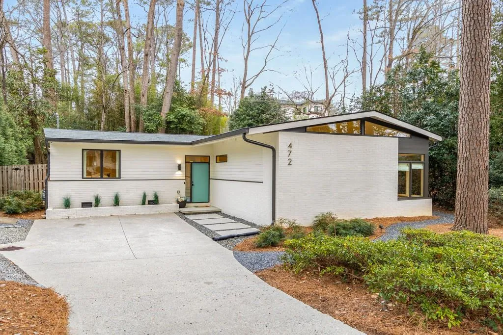 472 Carolwood Lane, Atlanta, Georgia 30342, 3 Bedrooms Bedrooms, ,3 BathroomsBathrooms,Residential,Sold,472 Carolwood Lane,7513714