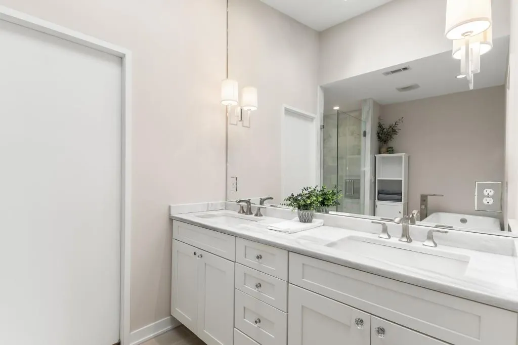 472 Carolwood Lane, Atlanta, Georgia 30342, 3 Bedrooms Bedrooms, ,3 BathroomsBathrooms,Residential,Sold,472 Carolwood Lane,7513714