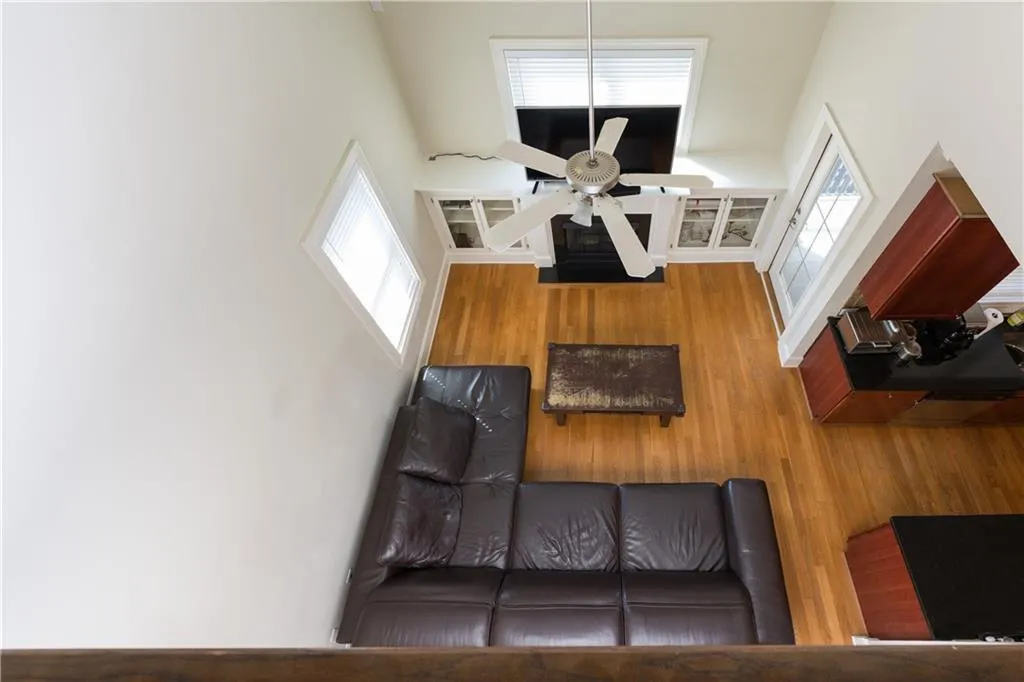 220 Le Gran View, Atlanta, Georgia 30328, 2 Bedrooms Bedrooms, ,2 BathroomsBathrooms,Residential,Sold,220 Le Gran View,5762495