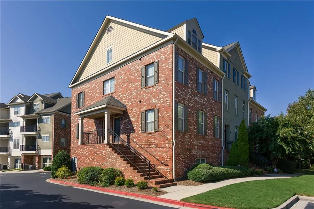 220 Le Gran View, Atlanta, Georgia 30328, 2 Bedrooms Bedrooms, ,2 BathroomsBathrooms,Residential,Sold,220 Le Gran View,5762495