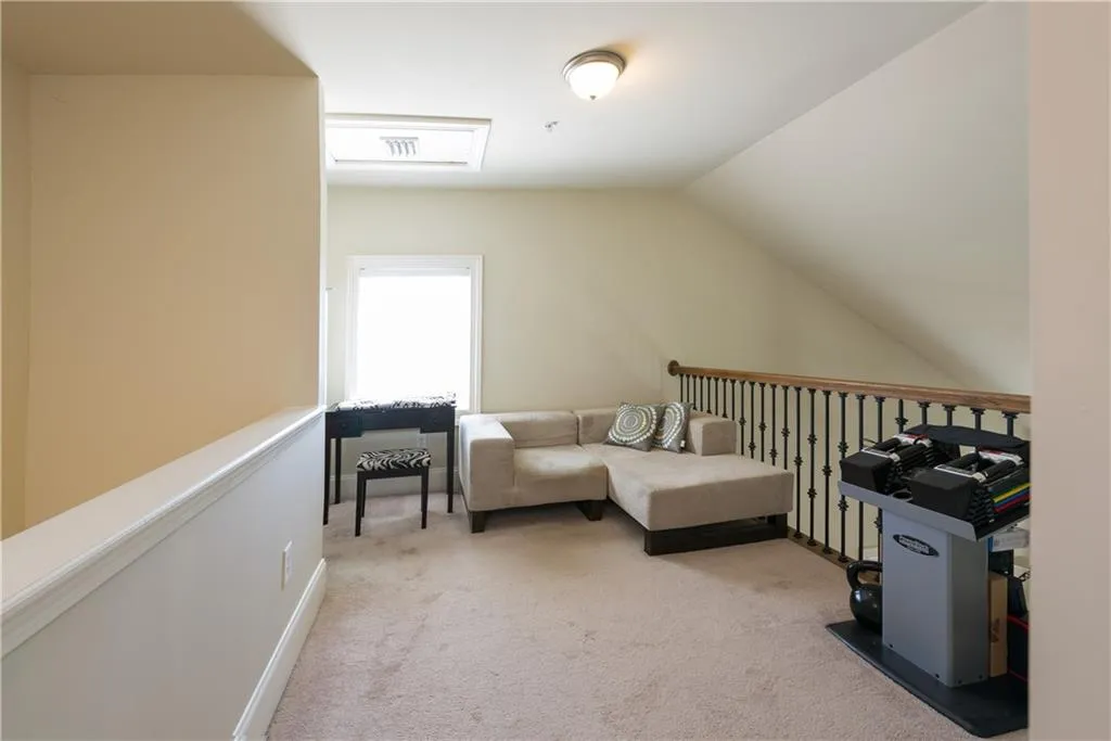 220 Le Gran View, Atlanta, Georgia 30328, 2 Bedrooms Bedrooms, ,2 BathroomsBathrooms,Residential,Sold,220 Le Gran View,5762495