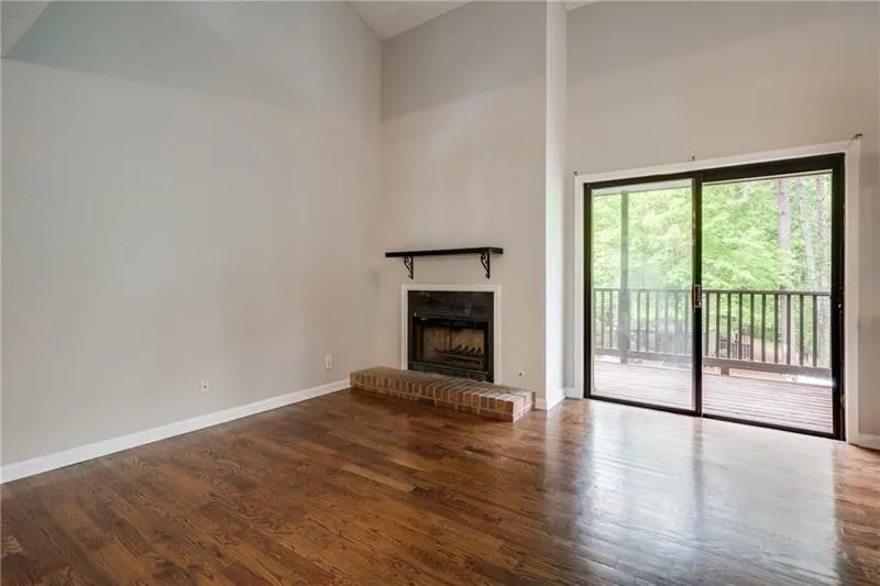 801 River Run Drive, Sandy Springs, Georgia 30350, 1 Bedroom Bedrooms, ,1 BathroomBathrooms,Residential,Sold,801 River Run Drive,6714920