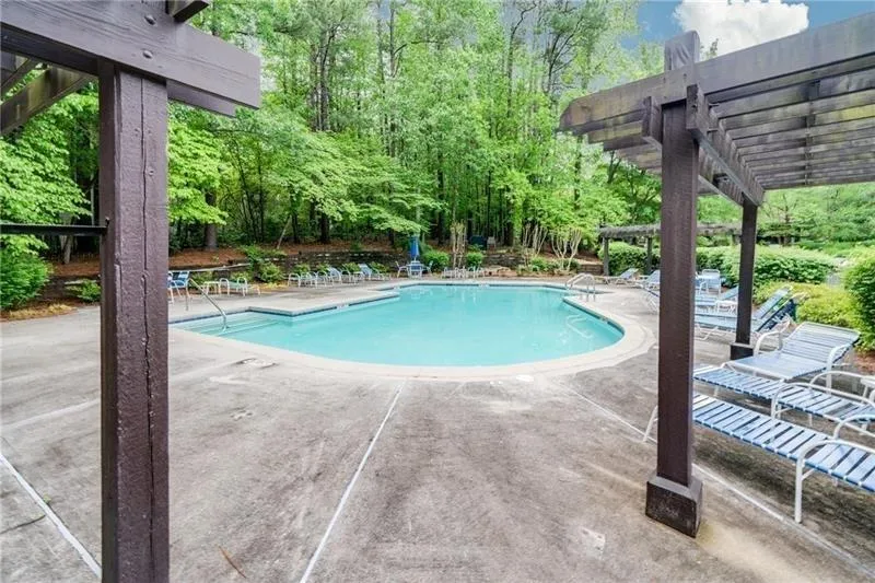 801 River Run Drive, Sandy Springs, Georgia 30350, 1 Bedroom Bedrooms, ,1 BathroomBathrooms,Residential,Sold,801 River Run Drive,6714920