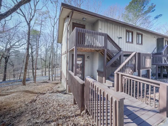 Front view of home