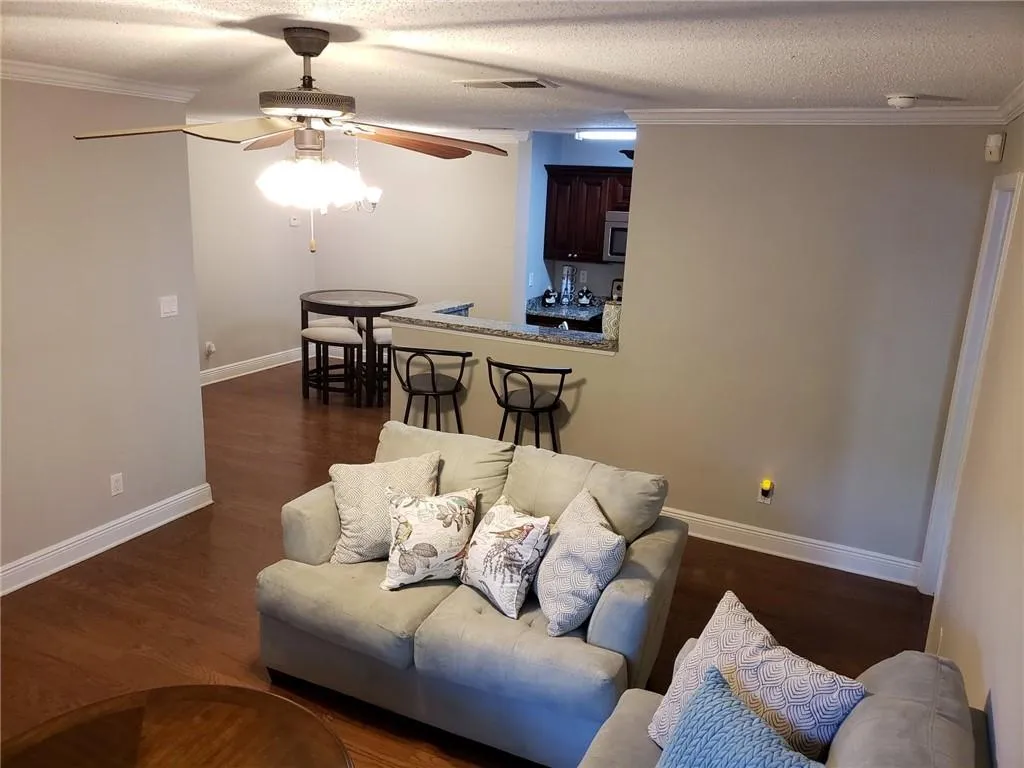 3111 Santa Fe Parkway, Sandy Springs, Georgia 30350, 2 Bedrooms Bedrooms, ,2 BathroomsBathrooms,Residential,Sold,3111 Santa Fe Parkway,6712678