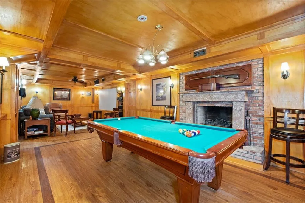 4720 Huntley Drive, Sandy Springs, Georgia 30342, 5 Bedrooms Bedrooms, ,4 BathroomsBathrooms,Residential,Sold,4720 Huntley Drive,7077673