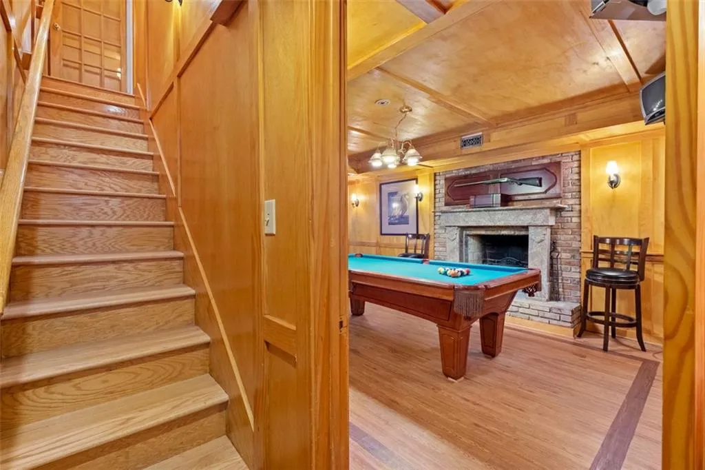 4720 Huntley Drive, Sandy Springs, Georgia 30342, 5 Bedrooms Bedrooms, ,4 BathroomsBathrooms,Residential,Sold,4720 Huntley Drive,7077673