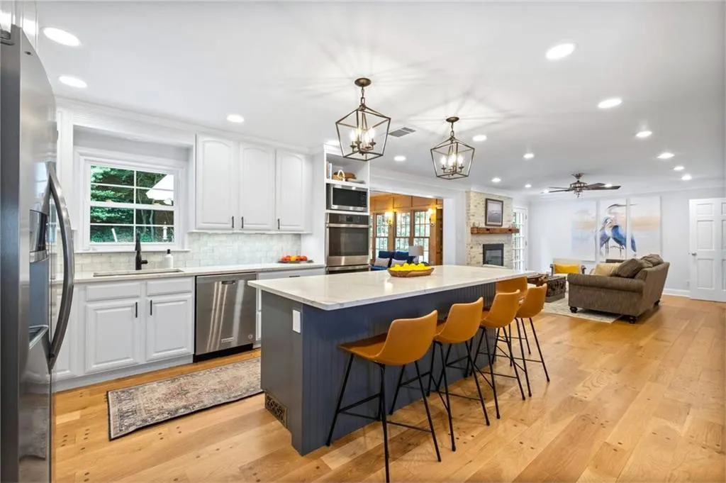 4720 Huntley Drive, Sandy Springs, Georgia 30342, 5 Bedrooms Bedrooms, ,4 BathroomsBathrooms,Residential,Sold,4720 Huntley Drive,7077673