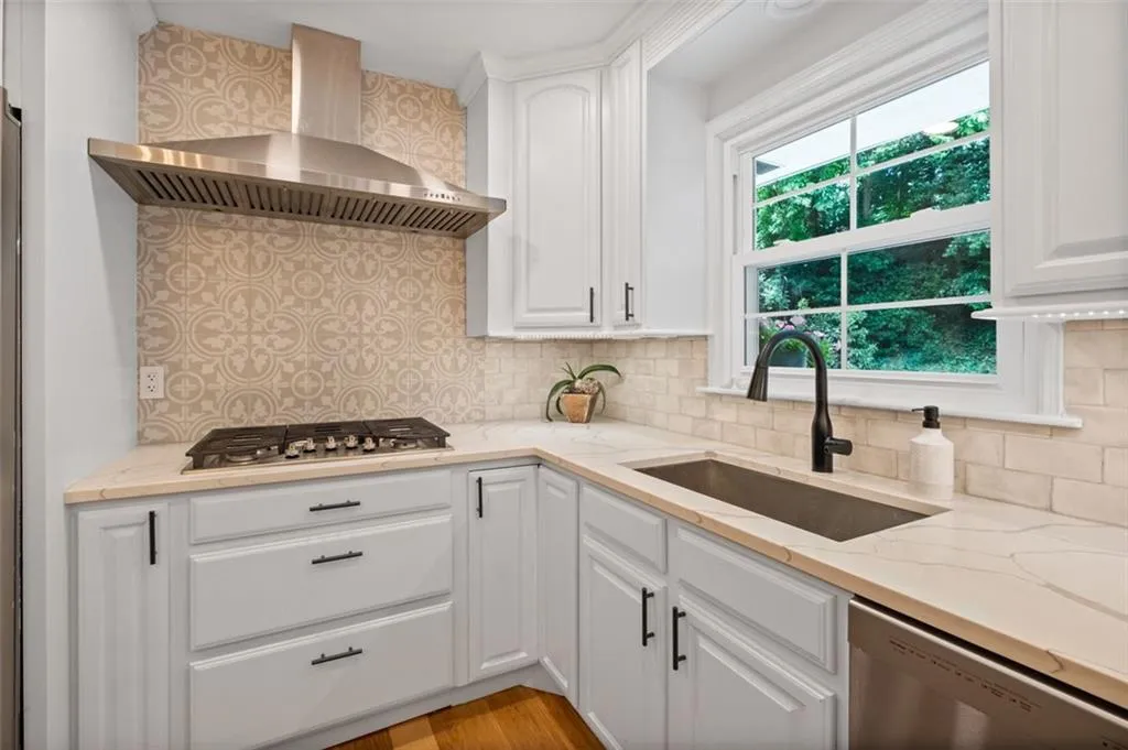 4720 Huntley Drive, Sandy Springs, Georgia 30342, 5 Bedrooms Bedrooms, ,4 BathroomsBathrooms,Residential,Sold,4720 Huntley Drive,7077673