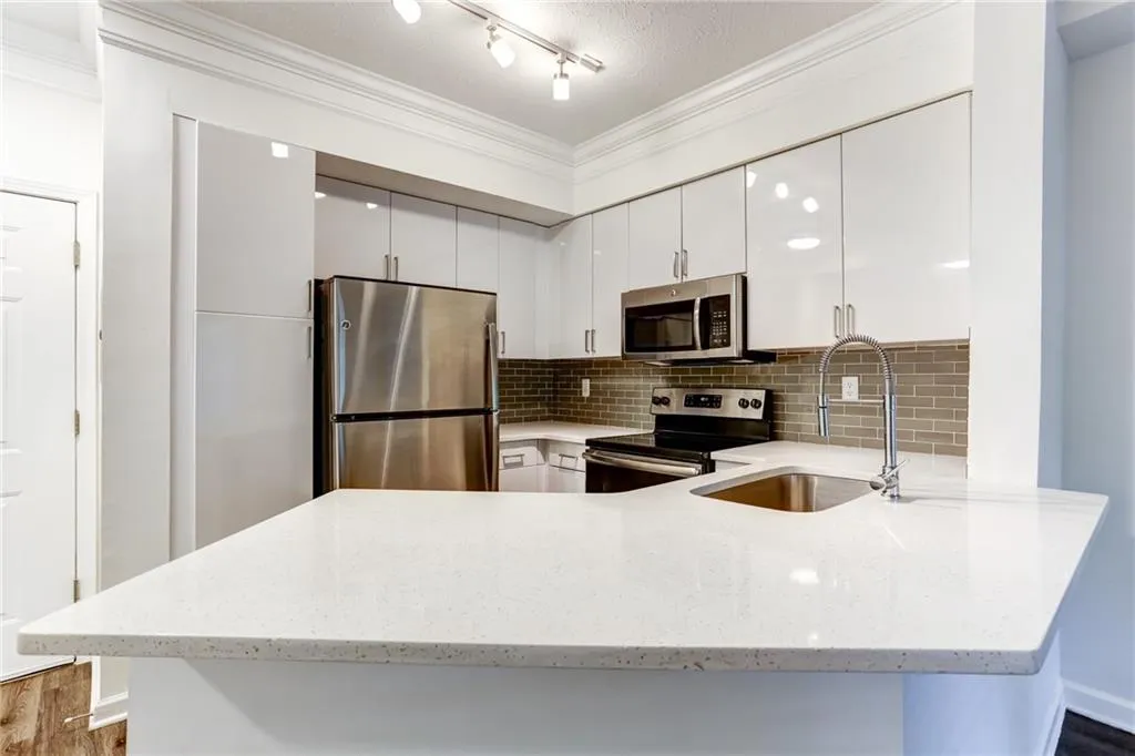 5559 Glenridge Drive Unit 1204, Atlanta, Georgia 30342, 1 Bedroom Bedrooms, ,1 BathroomBathrooms,Residential,Sold,5559 Glenridge Drive Unit 1204,6540334