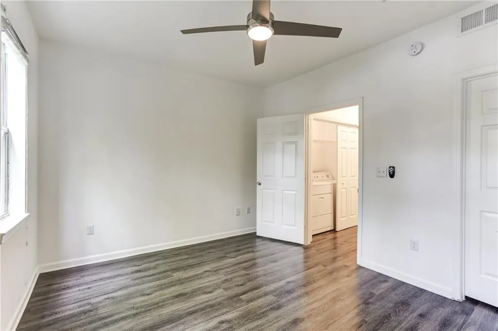 5559 Glenridge Drive Unit 1204, Atlanta, Georgia 30342, 1 Bedroom Bedrooms, ,1 BathroomBathrooms,Residential,Sold,5559 Glenridge Drive Unit 1204,6540334