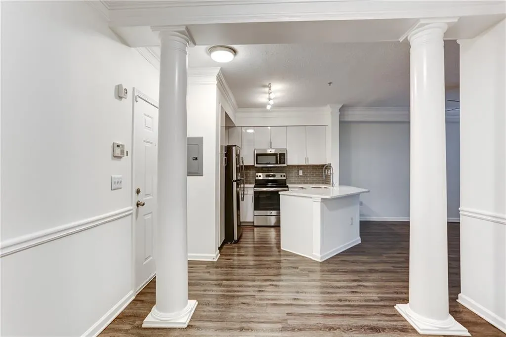 5559 Glenridge Drive Unit 1204, Atlanta, Georgia 30342, 1 Bedroom Bedrooms, ,1 BathroomBathrooms,Residential,Sold,5559 Glenridge Drive Unit 1204,6540334