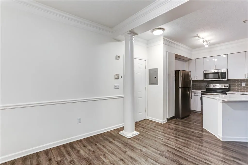 5559 Glenridge Drive Unit 1204, Atlanta, Georgia 30342, 1 Bedroom Bedrooms, ,1 BathroomBathrooms,Residential,Sold,5559 Glenridge Drive Unit 1204,6540334