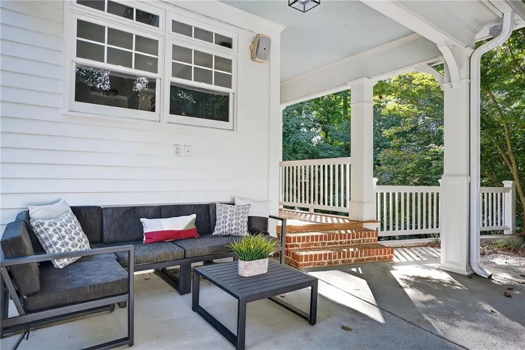 Covered porch with a patio