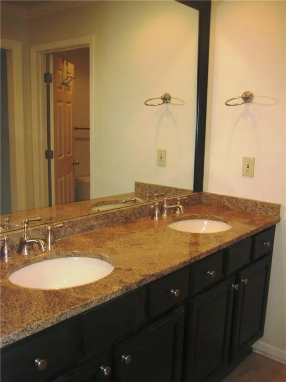 275 The South Chace Unit 275, Sandy Springs, Georgia 30328, 3 Bedrooms Bedrooms, ,3 BathroomsBathrooms,Residential,Sold,275 The South Chace Unit 275,5622751