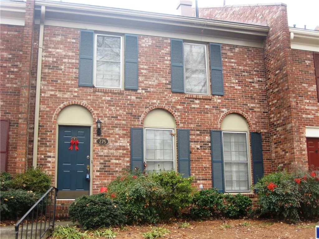 275 The South Chace Unit 275, Sandy Springs, Georgia 30328, 3 Bedrooms Bedrooms, ,3 BathroomsBathrooms,Residential,Sold,275 The South Chace Unit 275,5622751