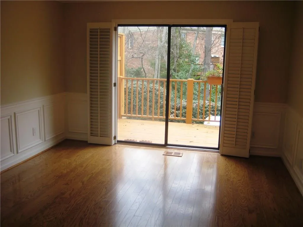 275 The South Chace Unit 275, Sandy Springs, Georgia 30328, 3 Bedrooms Bedrooms, ,3 BathroomsBathrooms,Residential,Sold,275 The South Chace Unit 275,5622751