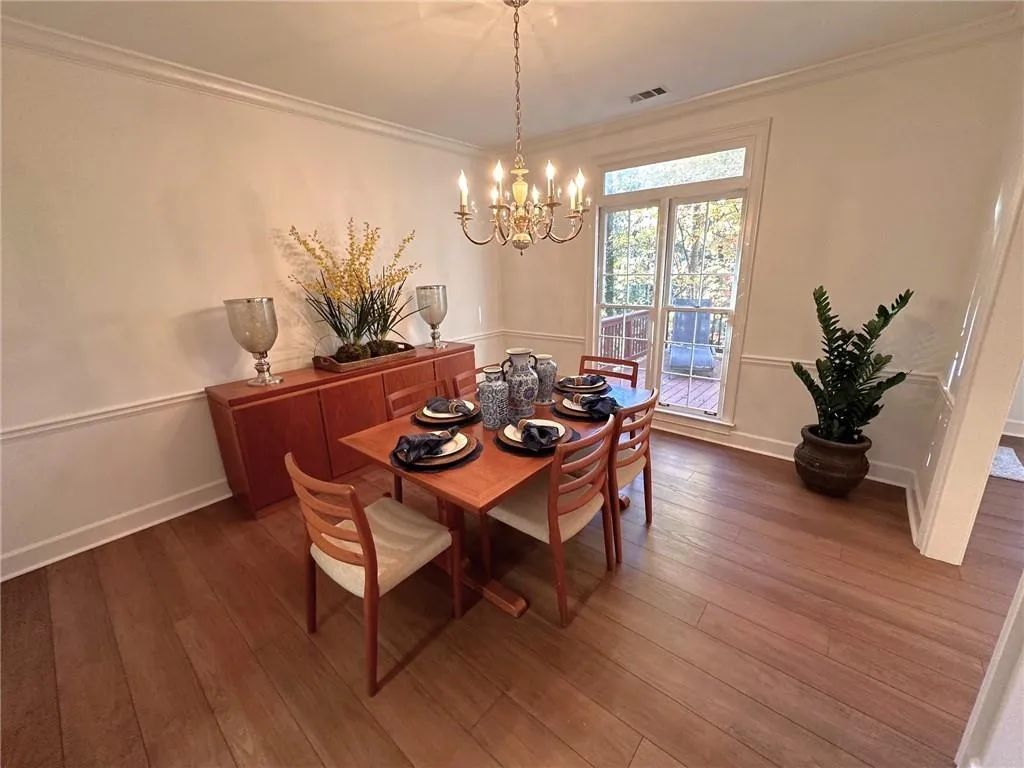 7155 Roswell Road Unit 61, Sandy Springs, Georgia 30328, 3 Bedrooms Bedrooms, ,2 BathroomsBathrooms,Residential,Sold,7155 Roswell Road Unit 61,7475203