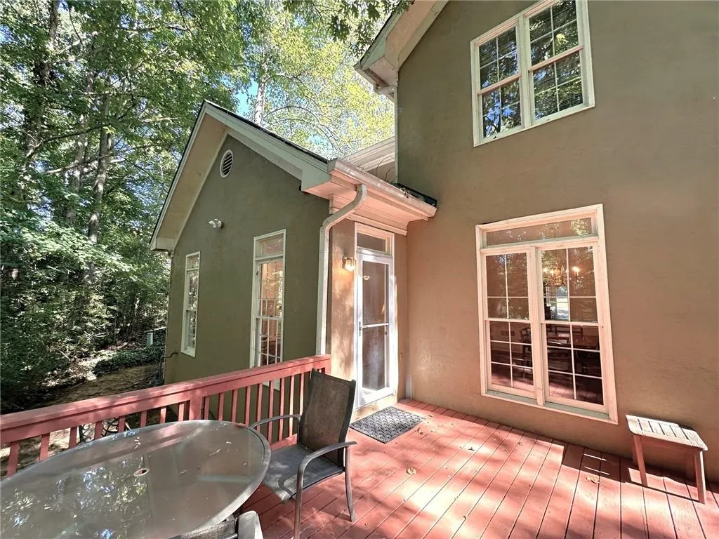 7155 Roswell Road Unit 61, Sandy Springs, Georgia 30328, 3 Bedrooms Bedrooms, ,2 BathroomsBathrooms,Residential,Sold,7155 Roswell Road Unit 61,7475203