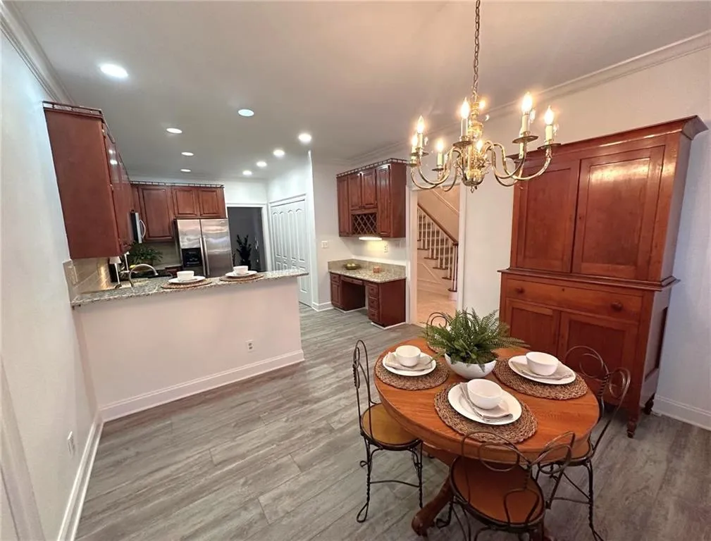 7155 Roswell Road Unit 61, Sandy Springs, Georgia 30328, 3 Bedrooms Bedrooms, ,2 BathroomsBathrooms,Residential,Sold,7155 Roswell Road Unit 61,7475203
