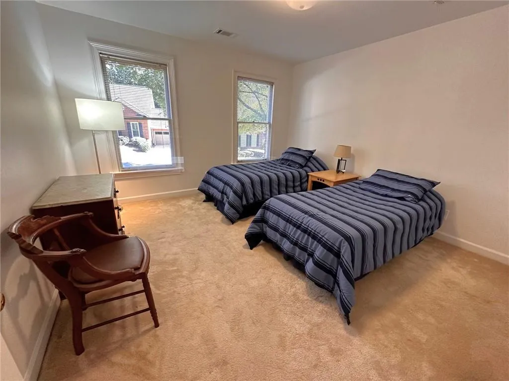 7155 Roswell Road Unit 61, Sandy Springs, Georgia 30328, 3 Bedrooms Bedrooms, ,2 BathroomsBathrooms,Residential,Sold,7155 Roswell Road Unit 61,7475203