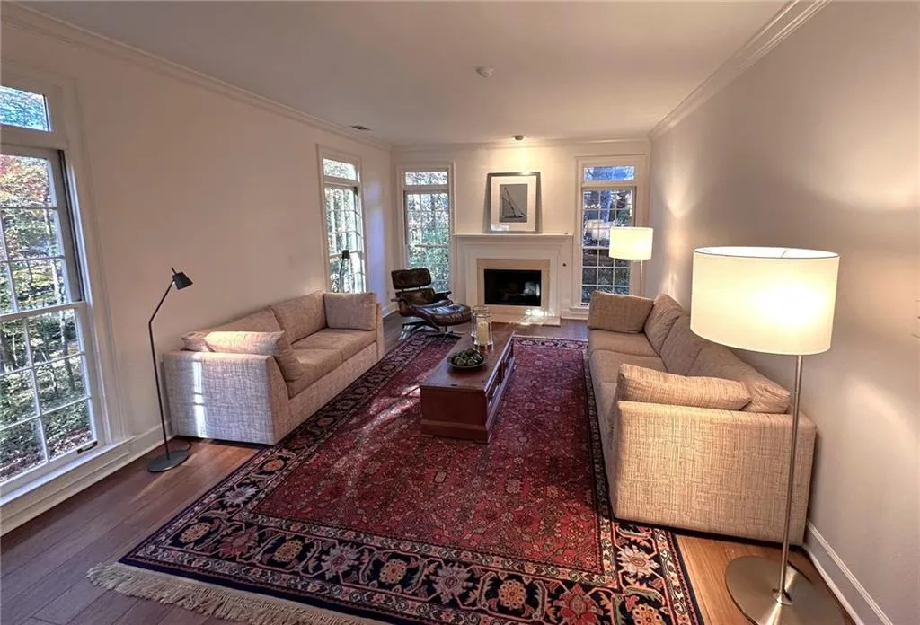7155 Roswell Road Unit 61, Sandy Springs, Georgia 30328, 3 Bedrooms Bedrooms, ,2 BathroomsBathrooms,Residential,Sold,7155 Roswell Road Unit 61,7475203
