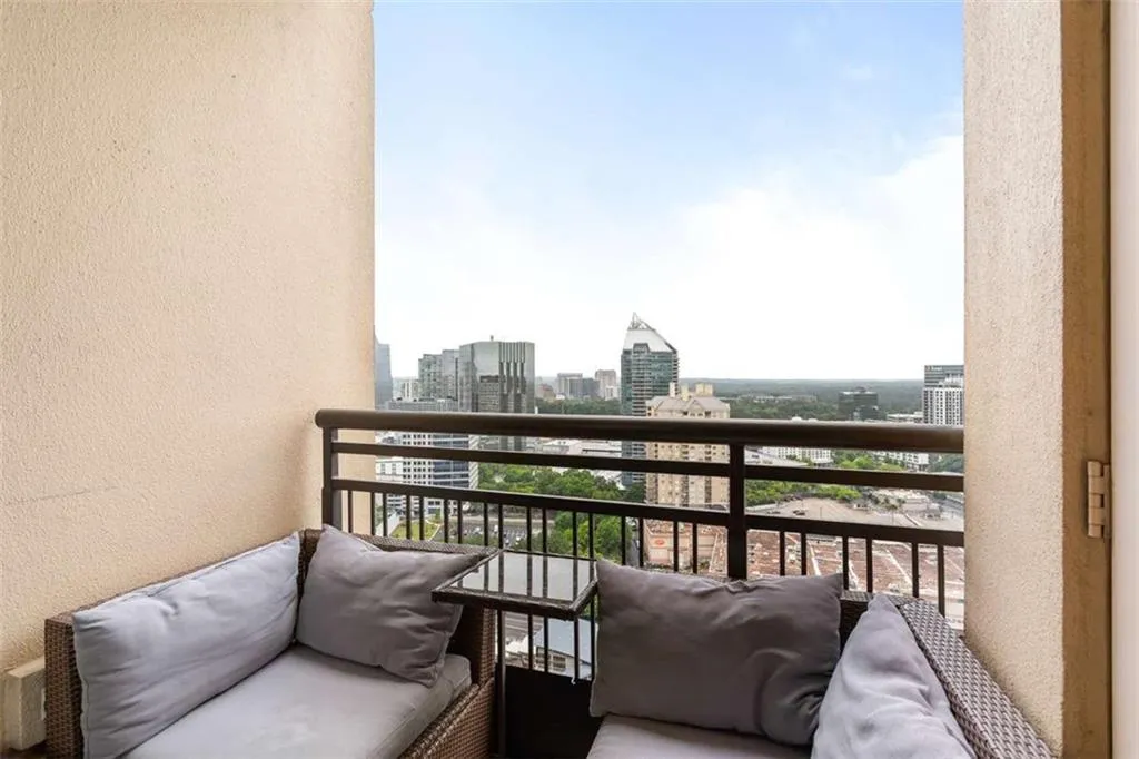 3445 Stratford Road Unit 3102, Atlanta, Georgia 30326, 1 Bedroom Bedrooms, ,1 BathroomBathrooms,Residential,For Sale,3445 Stratford Road Unit 3102,7594705