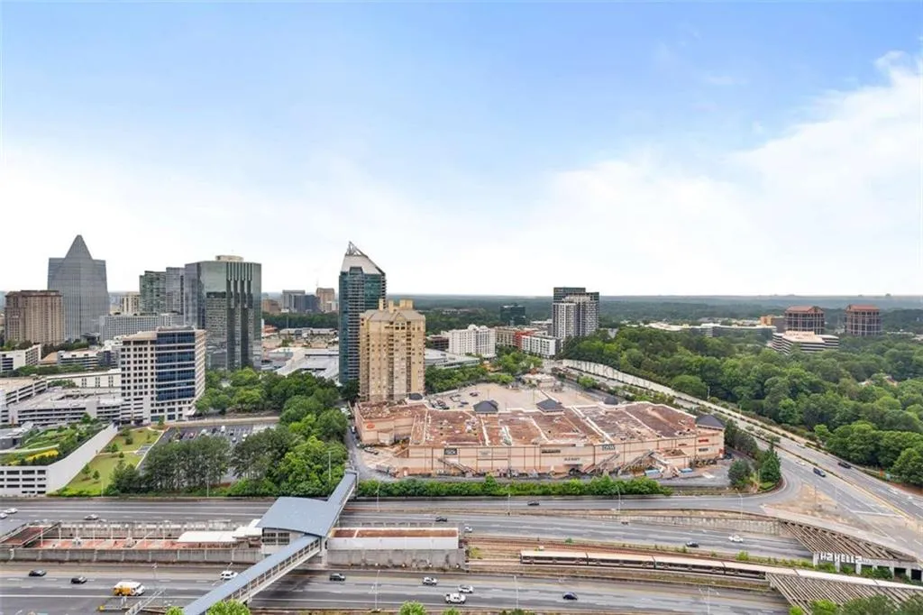 3445 Stratford Road Unit 3102, Atlanta, Georgia 30326, 1 Bedroom Bedrooms, ,1 BathroomBathrooms,Residential,For Sale,3445 Stratford Road Unit 3102,7594705