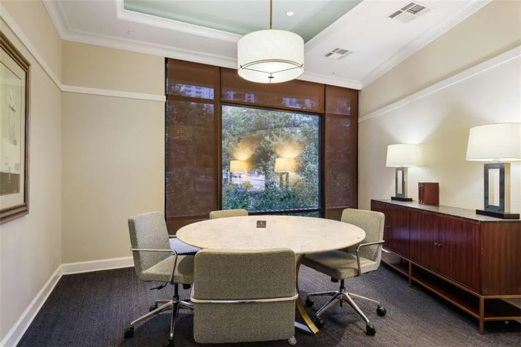 3445 Stratford Road Unit 3102, Atlanta, Georgia 30326, 1 Bedroom Bedrooms, ,1 BathroomBathrooms,Residential,For Sale,3445 Stratford Road Unit 3102,7594705