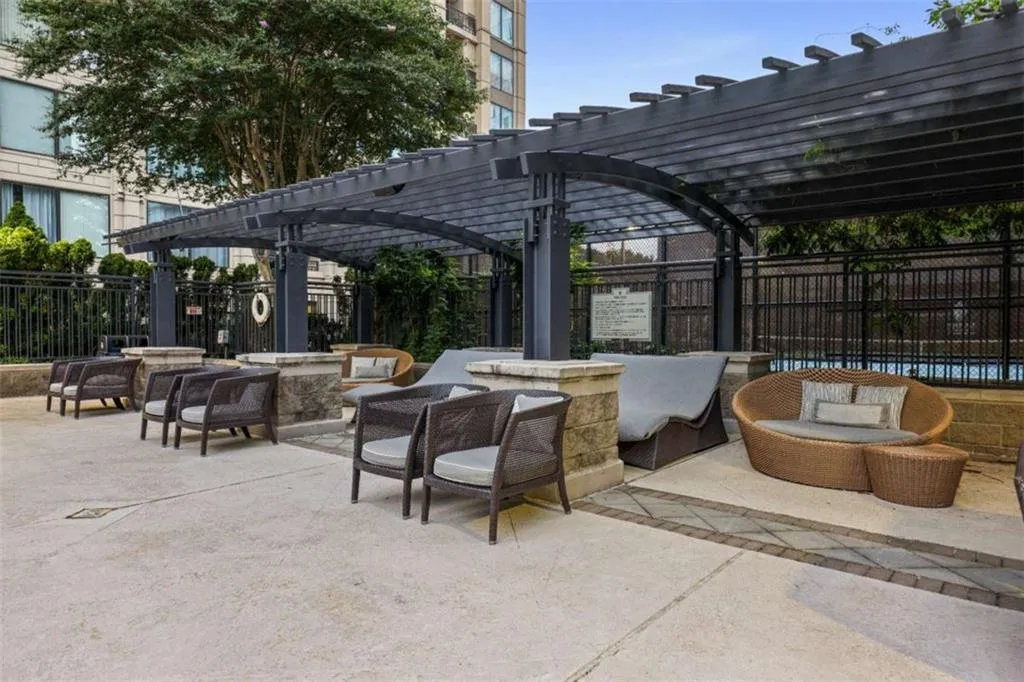 3445 Stratford Road Unit 3102, Atlanta, Georgia 30326, 1 Bedroom Bedrooms, ,1 BathroomBathrooms,Residential,For Sale,3445 Stratford Road Unit 3102,7594705