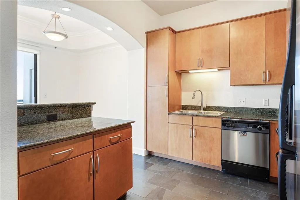 3445 Stratford Road Unit 3102, Atlanta, Georgia 30326, 1 Bedroom Bedrooms, ,1 BathroomBathrooms,Residential,For Sale,3445 Stratford Road Unit 3102,7594705