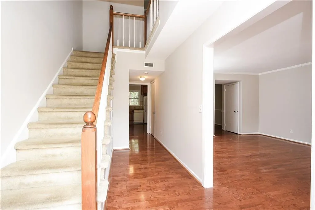 6520 Roswell Road Unit 28, Atlanta, Georgia 30328, 3 Bedrooms Bedrooms, ,2 BathroomsBathrooms,Residential,Sold,6520 Roswell Road Unit 28,5730757