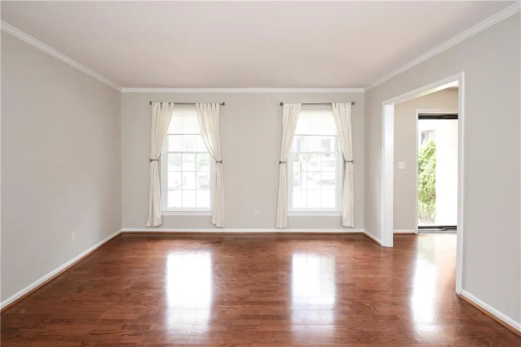 6520 Roswell Road Unit 28, Atlanta, Georgia 30328, 3 Bedrooms Bedrooms, ,2 BathroomsBathrooms,Residential,Sold,6520 Roswell Road Unit 28,5730757