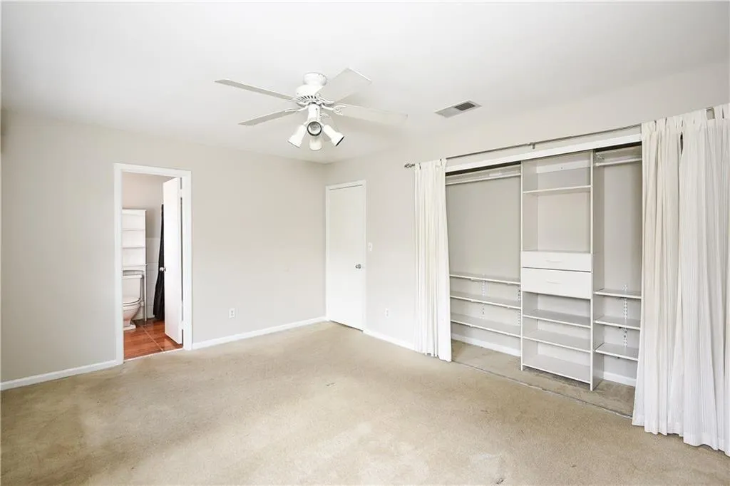 6520 Roswell Road Unit 28, Atlanta, Georgia 30328, 3 Bedrooms Bedrooms, ,2 BathroomsBathrooms,Residential,Sold,6520 Roswell Road Unit 28,5730757