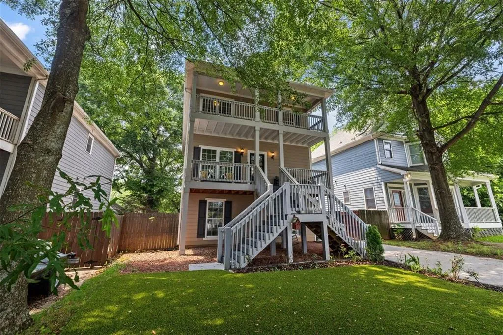 944 Herndon Street Nw, Atlanta, Georgia 30318, 3 Bedrooms Bedrooms, 0 ,3 BathroomsBathrooms,Residential,For Sale,944 Herndon Street Nw,7593629