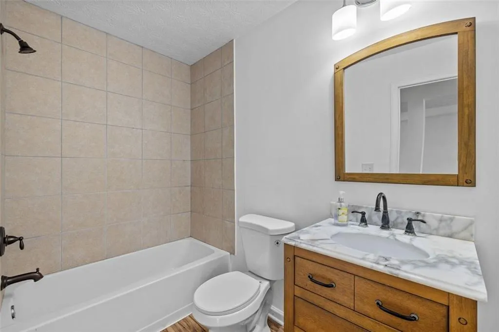 944 Herndon Street Nw, Atlanta, Georgia 30318, 3 Bedrooms Bedrooms, 0 ,3 BathroomsBathrooms,Residential,For Sale,944 Herndon Street Nw,7593629