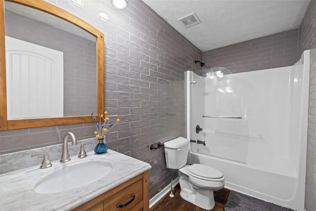 944 Herndon Street Nw, Atlanta, Georgia 30318, 3 Bedrooms Bedrooms, 0 ,3 BathroomsBathrooms,Residential,For Sale,944 Herndon Street Nw,7593629