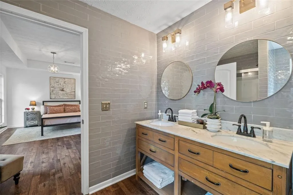 944 Herndon Street Nw, Atlanta, Georgia 30318, 3 Bedrooms Bedrooms, 0 ,3 BathroomsBathrooms,Residential,For Sale,944 Herndon Street Nw,7593629