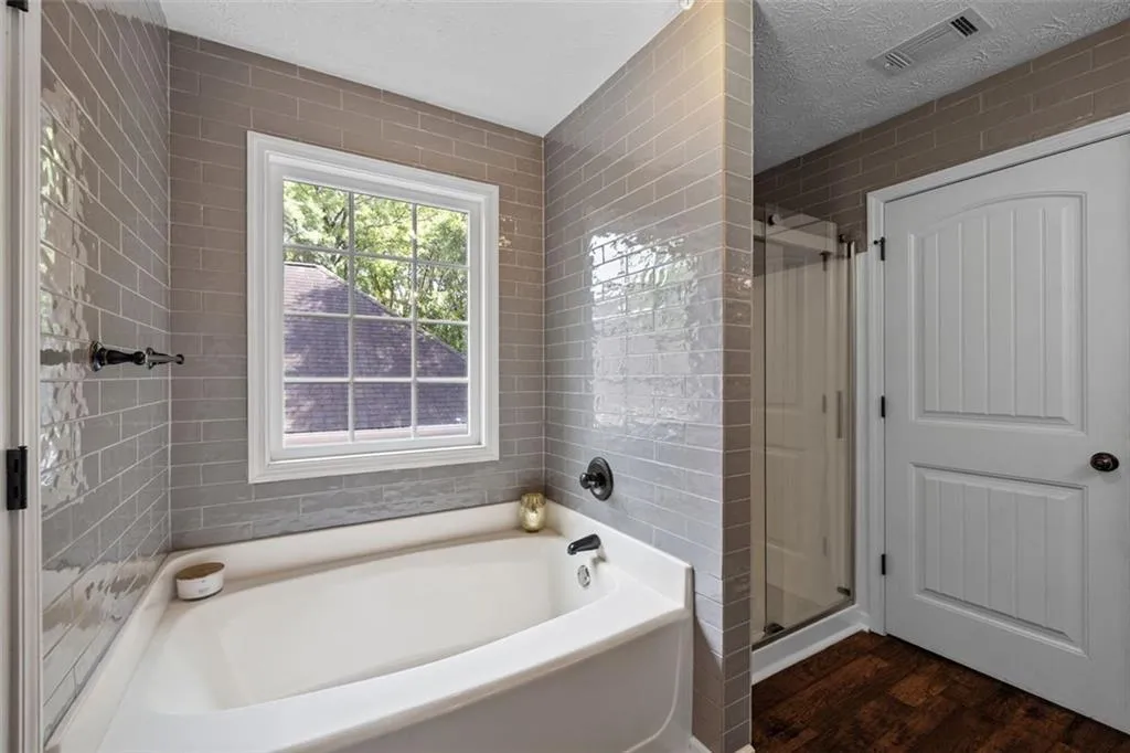 944 Herndon Street Nw, Atlanta, Georgia 30318, 3 Bedrooms Bedrooms, 0 ,3 BathroomsBathrooms,Residential,For Sale,944 Herndon Street Nw,7593629