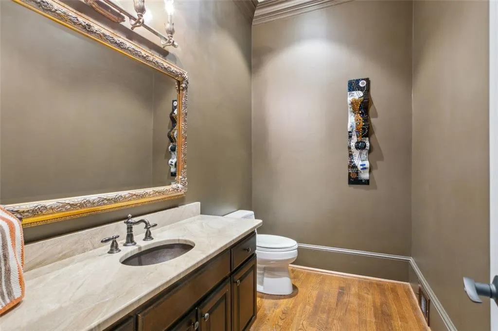 2905 Coles Way, Sandy Springs, Georgia 30350, 6 Bedrooms Bedrooms, ,4 BathroomsBathrooms,Residential,Sold,2905 Coles Way,7164245