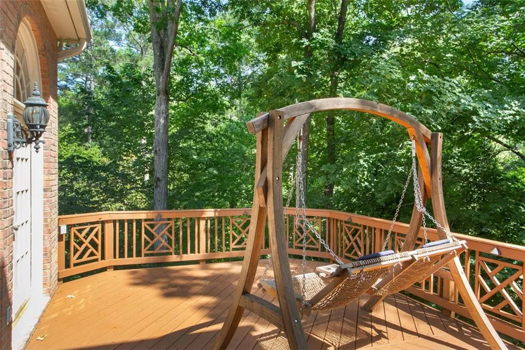 2905 Coles Way, Sandy Springs, Georgia 30350, 6 Bedrooms Bedrooms, ,4 BathroomsBathrooms,Residential,Sold,2905 Coles Way,7164245