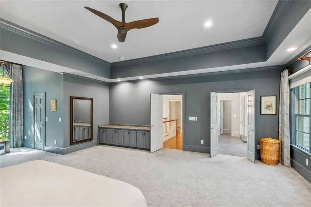 2905 Coles Way, Sandy Springs, Georgia 30350, 6 Bedrooms Bedrooms, ,4 BathroomsBathrooms,Residential,Sold,2905 Coles Way,7164245