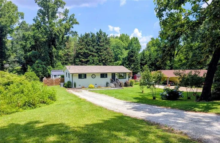 314 Spring Street, Toccoa, Georgia 30577