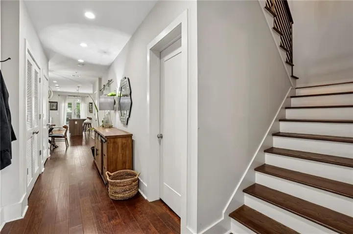 307 Canton Way, Roswell, Georgia 30075