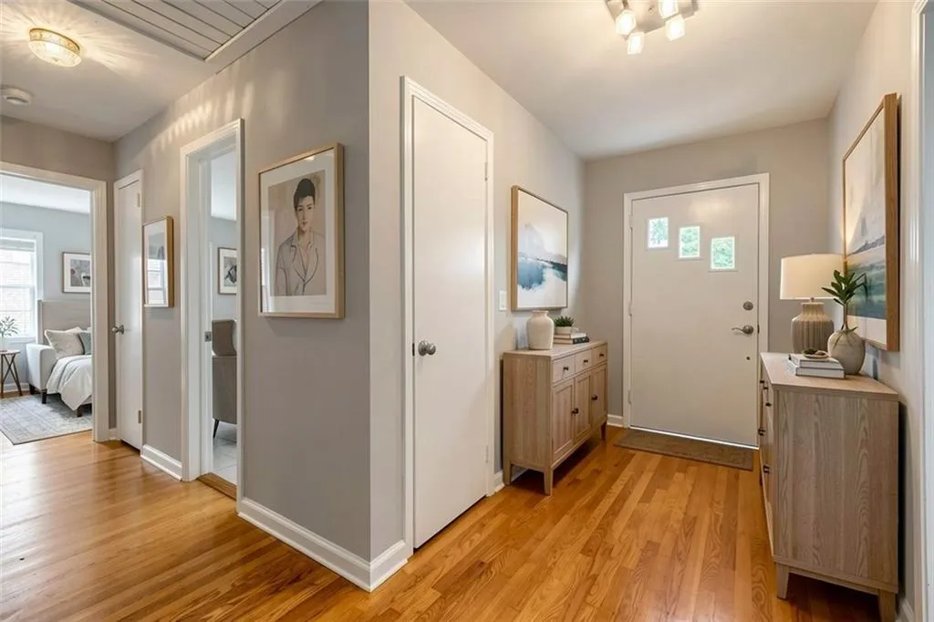 ALL furniture in this photo is DIGITAL.