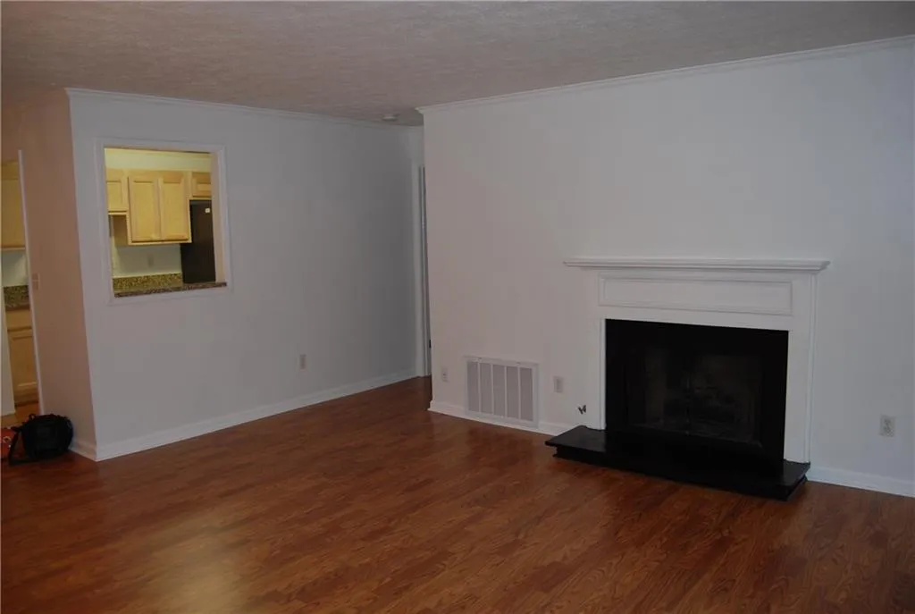 1409 Vicksburg Place, Sandy Springs, Georgia 30350, 2 Bedrooms Bedrooms, ,2 BathroomsBathrooms,Residential,Sold,1409 Vicksburg Place,5879819