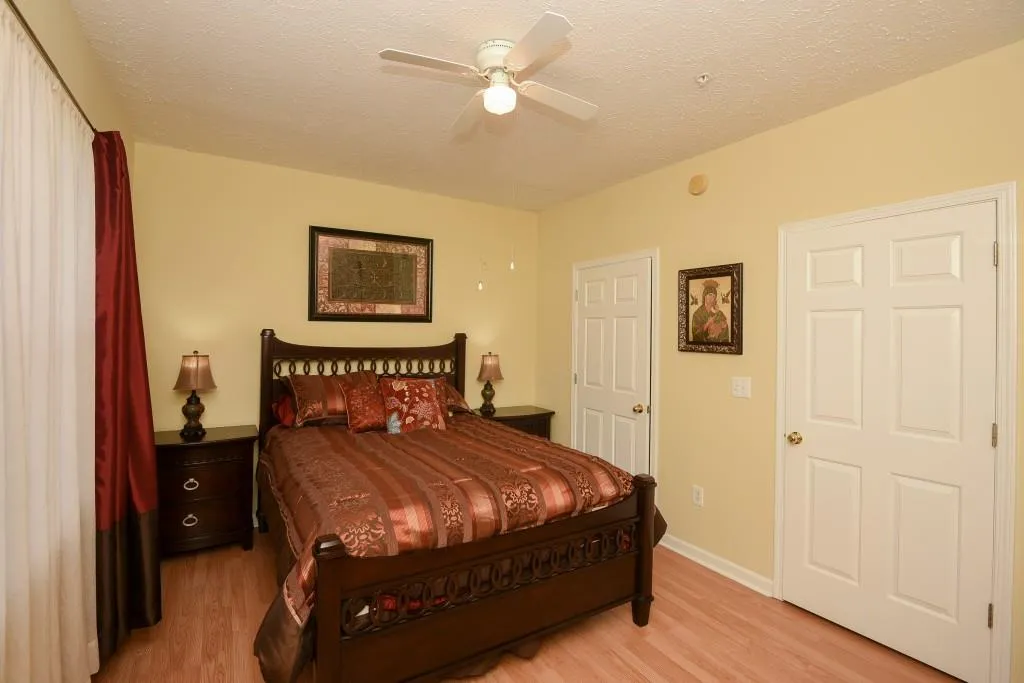 5559 Glenridge Drive Unit 2203, Atlanta, Georgia 30342, 2 Bedrooms Bedrooms, ,2 BathroomsBathrooms,Residential,Sold,5559 Glenridge Drive Unit 2203,5749973