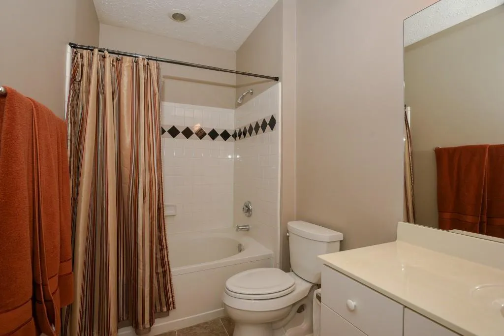 5559 Glenridge Drive Unit 2203, Atlanta, Georgia 30342, 2 Bedrooms Bedrooms, ,2 BathroomsBathrooms,Residential,Sold,5559 Glenridge Drive Unit 2203,5749973