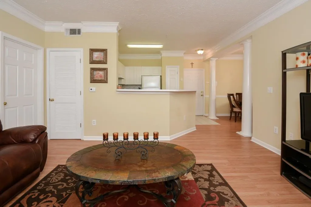 5559 Glenridge Drive Unit 2203, Atlanta, Georgia 30342, 2 Bedrooms Bedrooms, ,2 BathroomsBathrooms,Residential,Sold,5559 Glenridge Drive Unit 2203,5749973