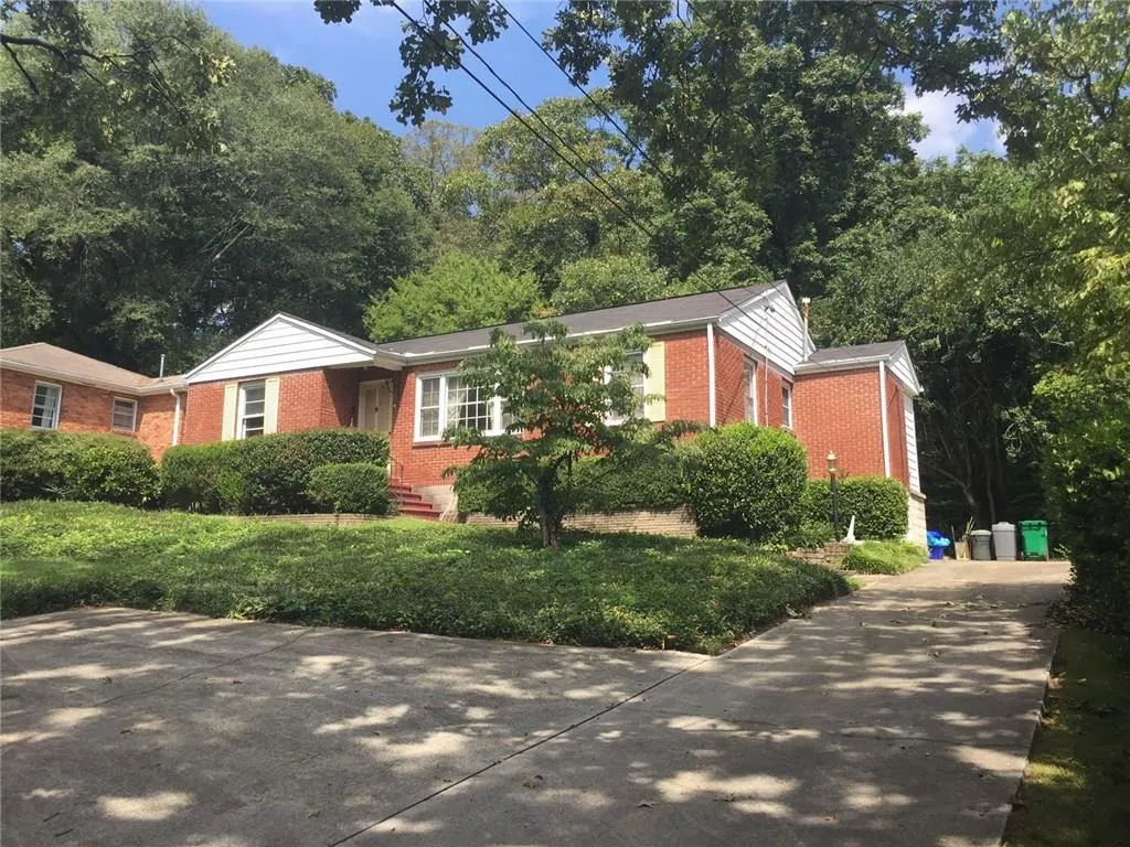 1176 Clearview Drive Ne, Atlanta, Georgia 30319, 3 Bedrooms Bedrooms, ,1 BathroomBathrooms,Residential,Sold,1176 Clearview Drive Ne,5746330